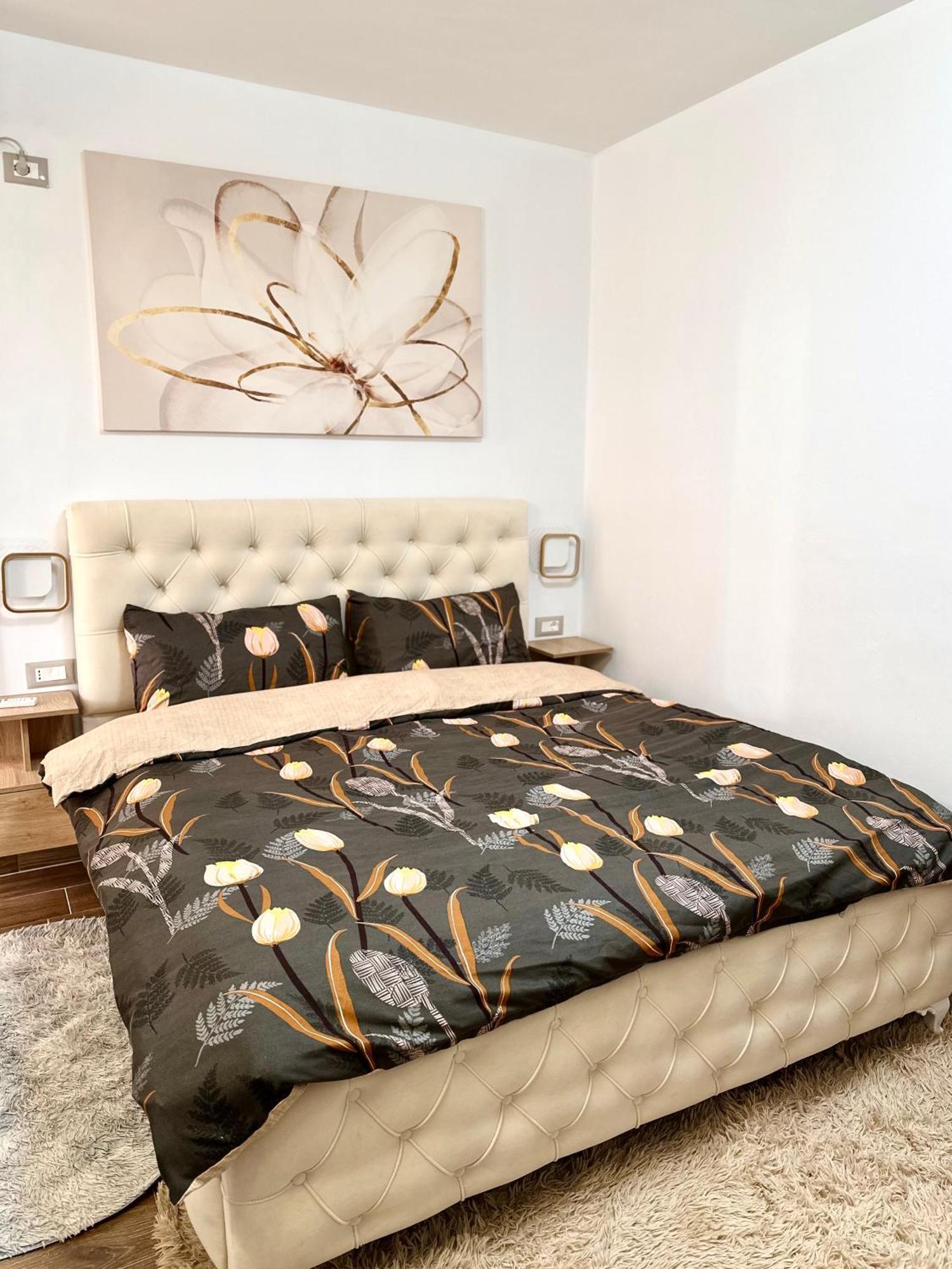 K&T Boulevard Studio Saranda Екстер'єр фото