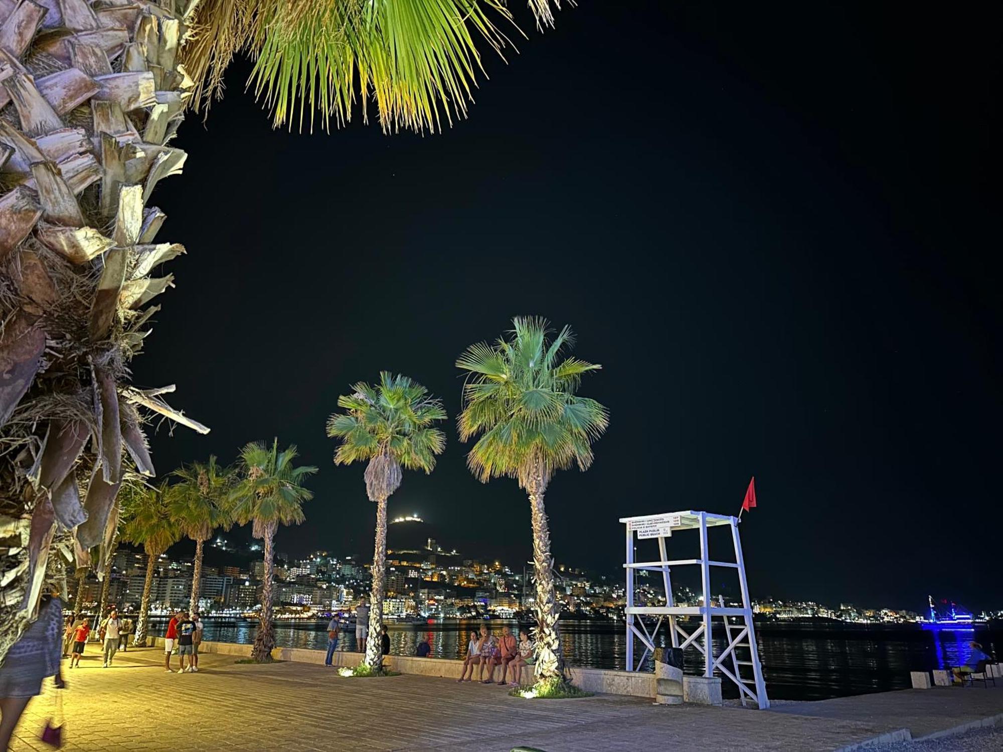 K&T Boulevard Studio Saranda Екстер'єр фото